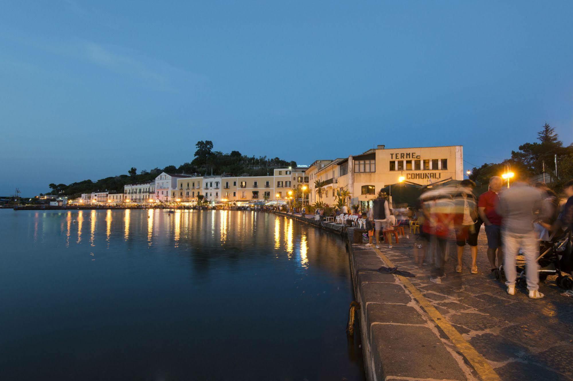 B&B San Pietro 이스키아 외부 사진